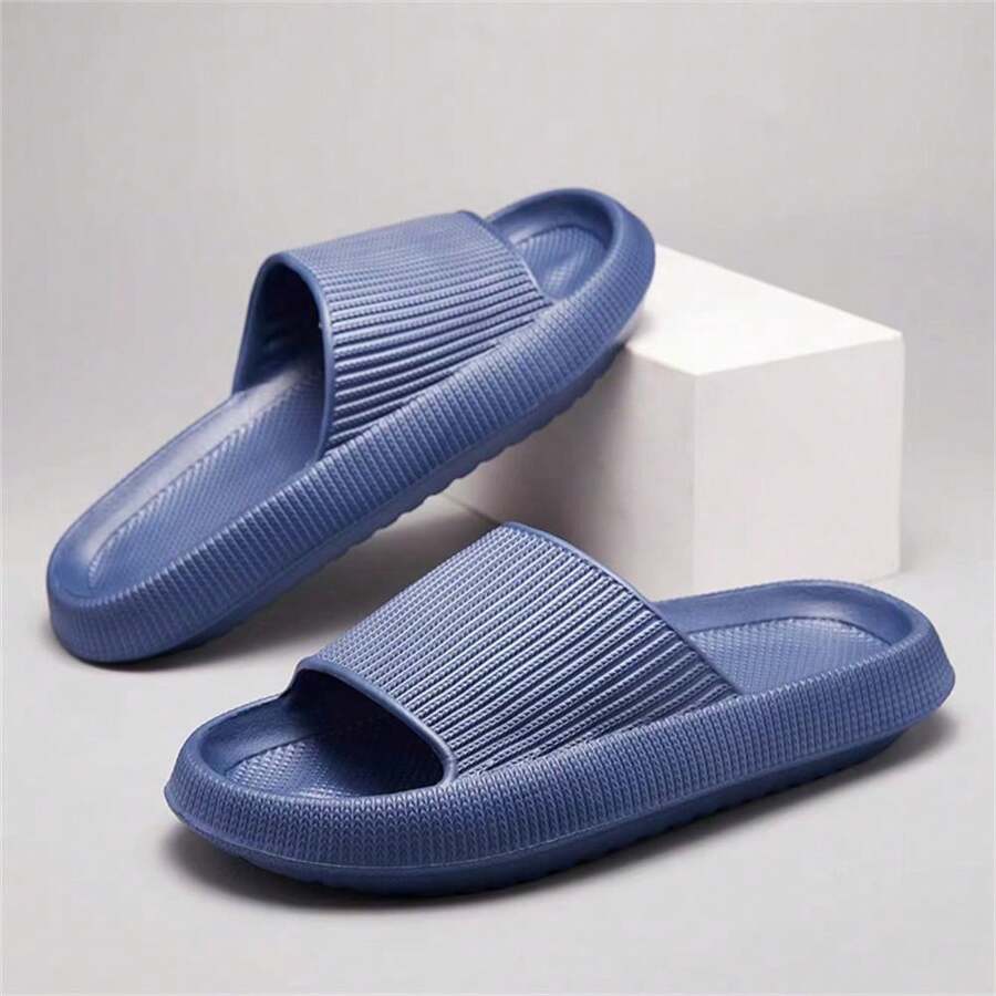 Cloud Slippers for Women and Men，Pillow Slippers Thicken Sole Cloud Cushion Slides Super Comfy Soft Foam Slides Non Slip Shower Bathroom Slides Sandals